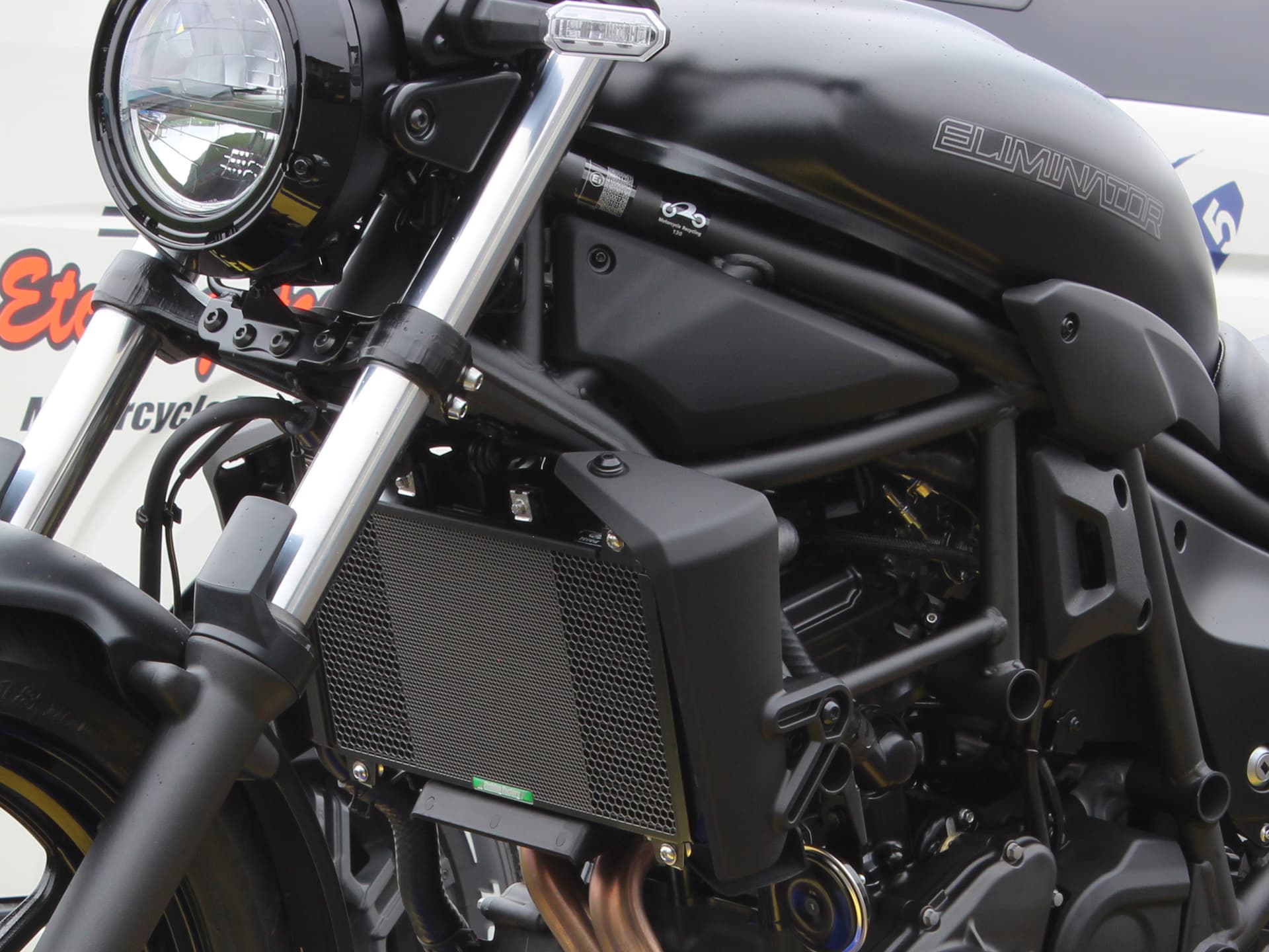 お得なセール情報 Eliminator400(23～)用ラジエターコアガードSB その他