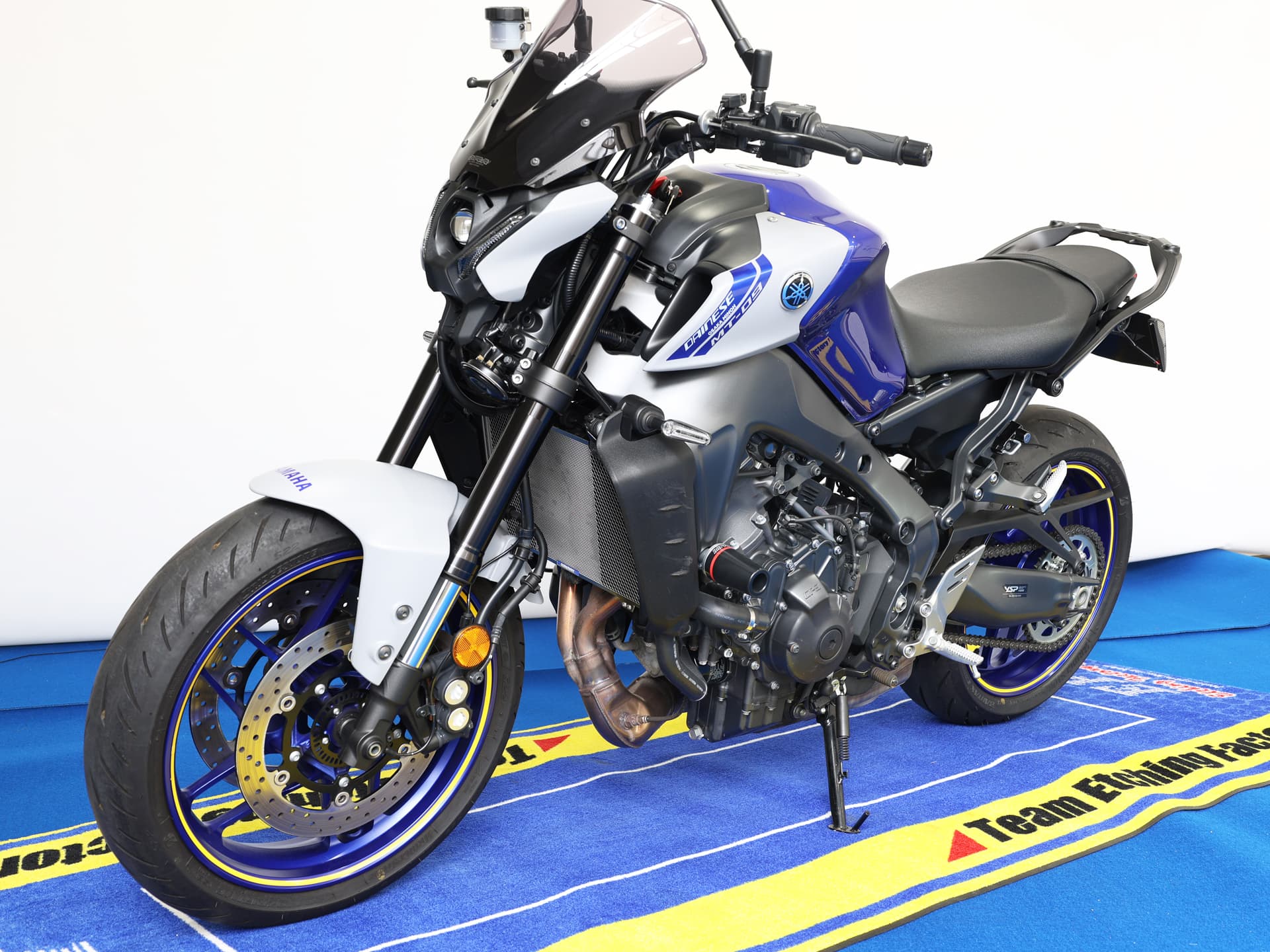 TST製 MT-09(17-20 )可倒式フェンダーレス フルキット｜AxxL