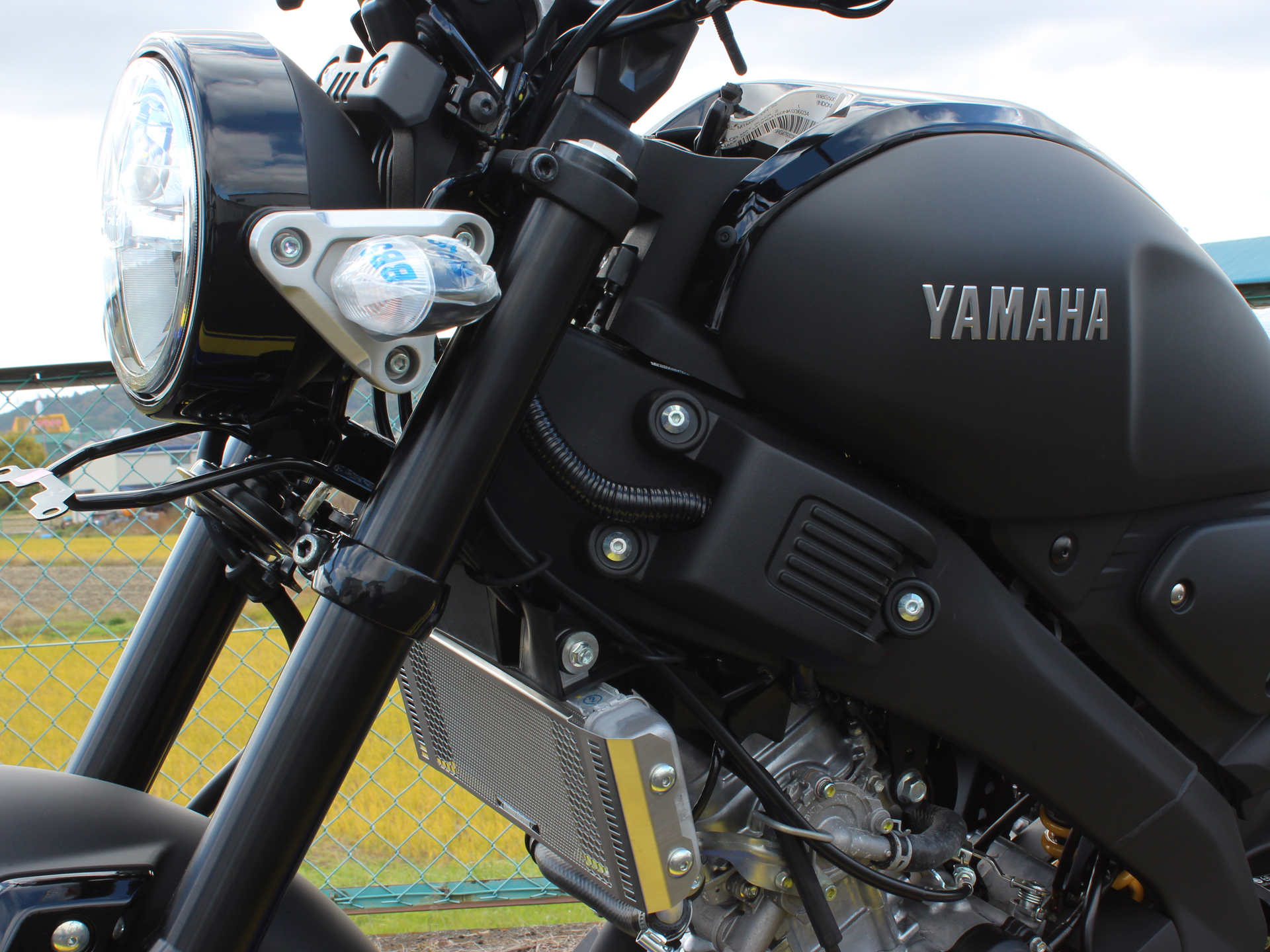 Amazon | XSR155 ヤマハ純正 ラジエーターカバー YAMAHA GENUINE